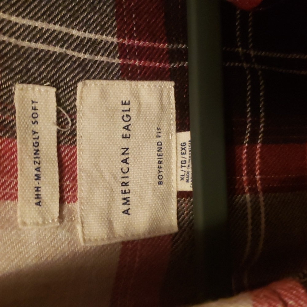 Button up flannel - Picture 2 of 3